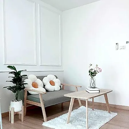 Cozy 2Br Near Mrt Bangkhae