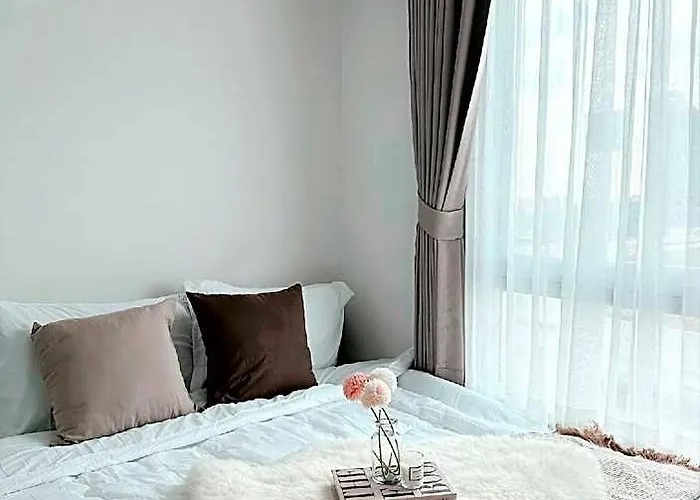 Cozy 2br Near Mrt Bangkhae