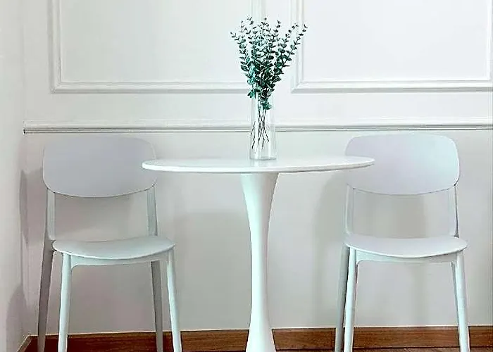 Cozy 2br Near Mrt Bangkhae ホテル 4*